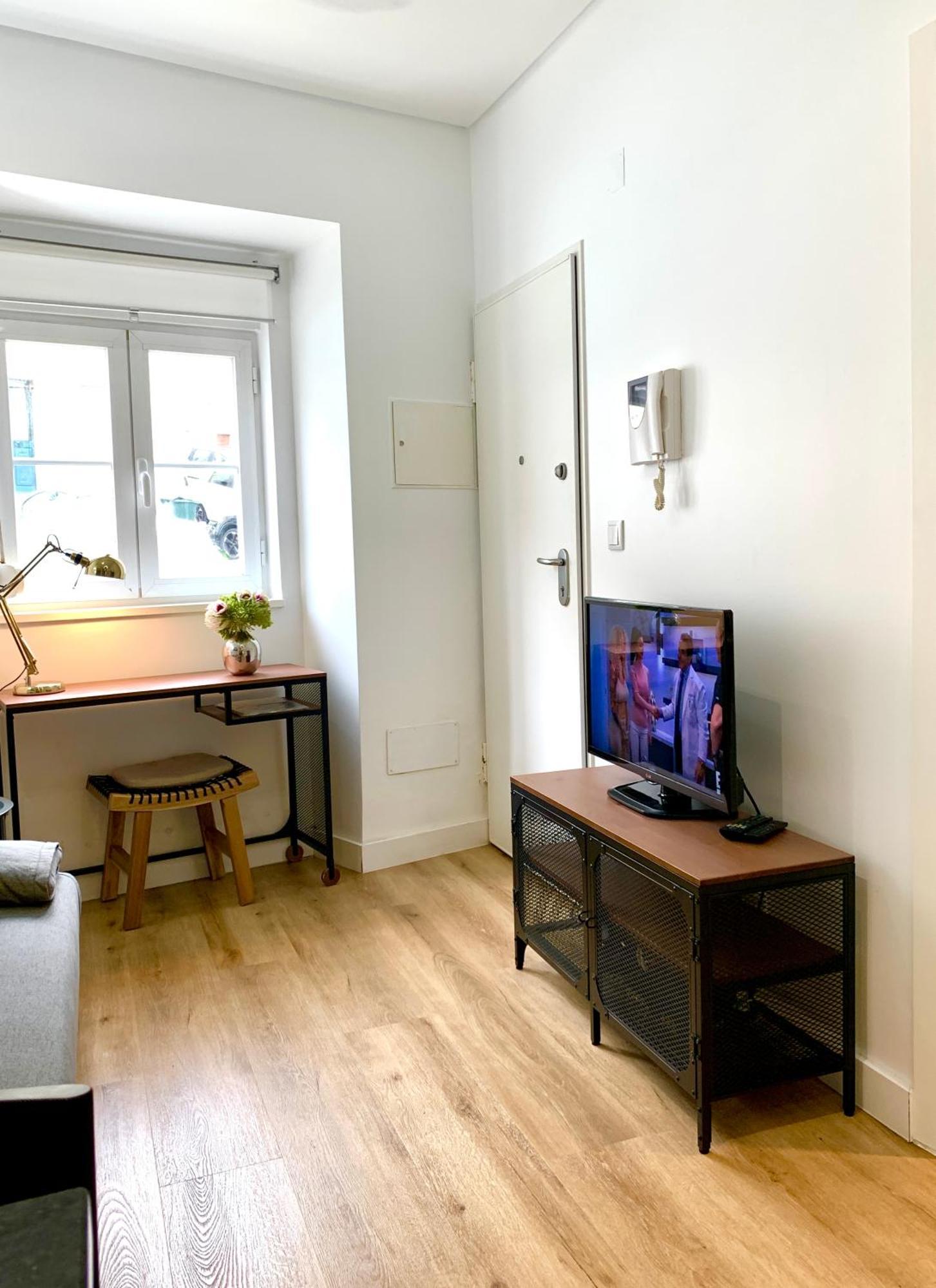 Between Historical Monuments Apartment *